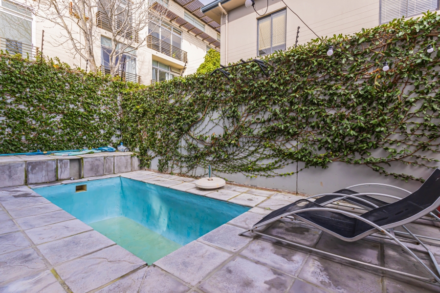 3 Bedroom Property for Sale in Sea Point Western Cape